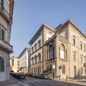 Deluxe Rooms with free Breakfast at S4 Stays within Florence Historic Centre